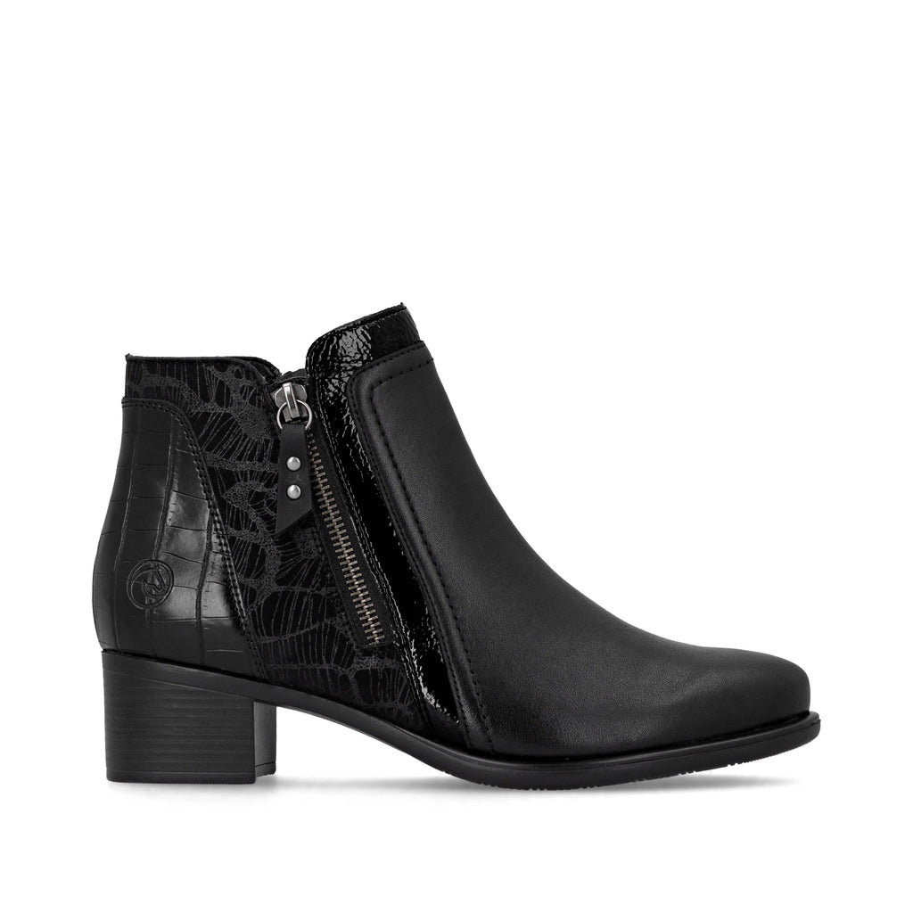 Remonte Ladies Black Leather Ankle Boots