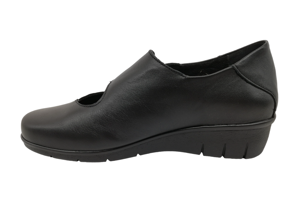 Valeria's Ladies Black Leather Wedge Shoes
