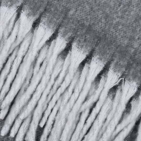 Cozy Woven Charcoal Tasselled Throw-140x180