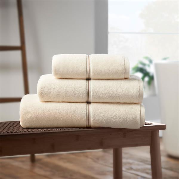 Bianca Cream Zero Twist Satin Stitch Towel