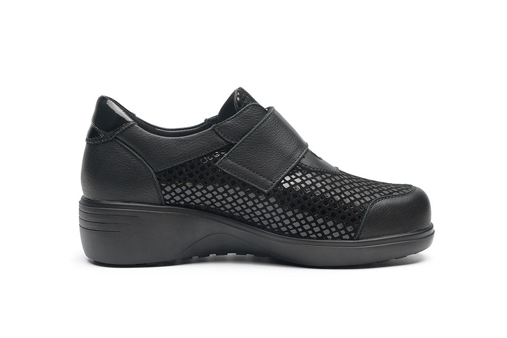G-Comfort Ladies Black Leather Shoes