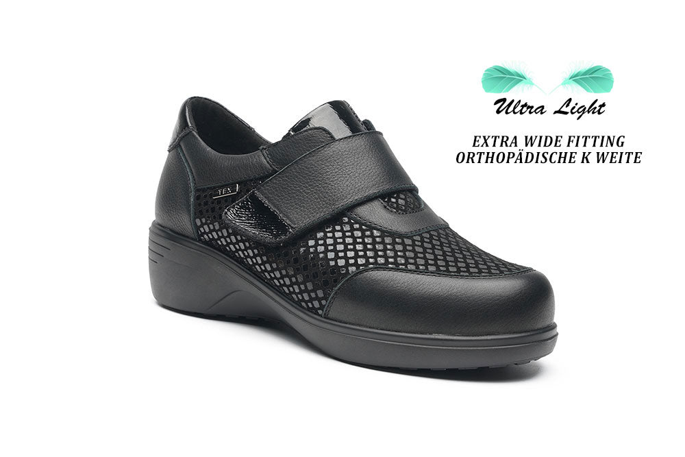 G-Comfort Ladies Black Leather Shoes
