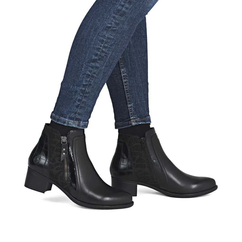 Remonte Ladies Black Leather Ankle Boots