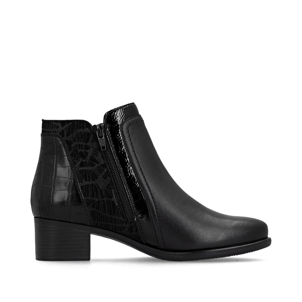Remonte Ladies Black Leather Ankle Boots
