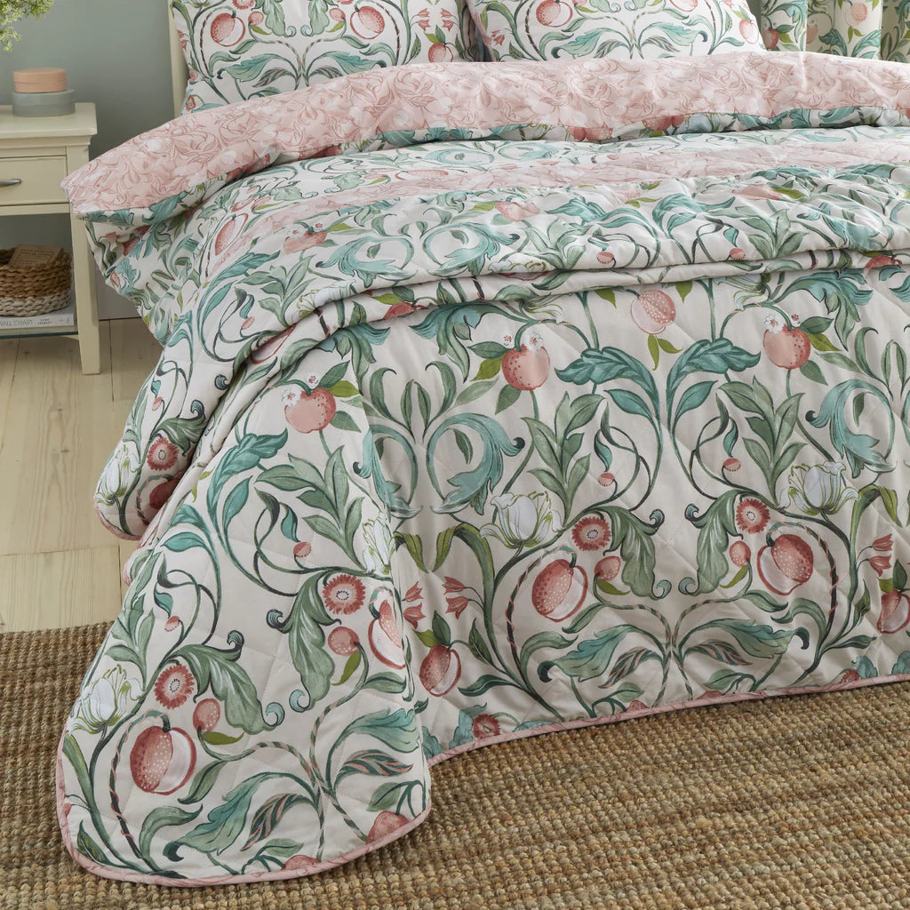 Catherine Lansfield Clarence Floral Natural/Green Duvet Set