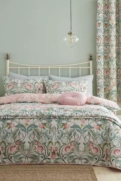 Catherine Lansfield Clarence Floral Natural/Green Duvet Set